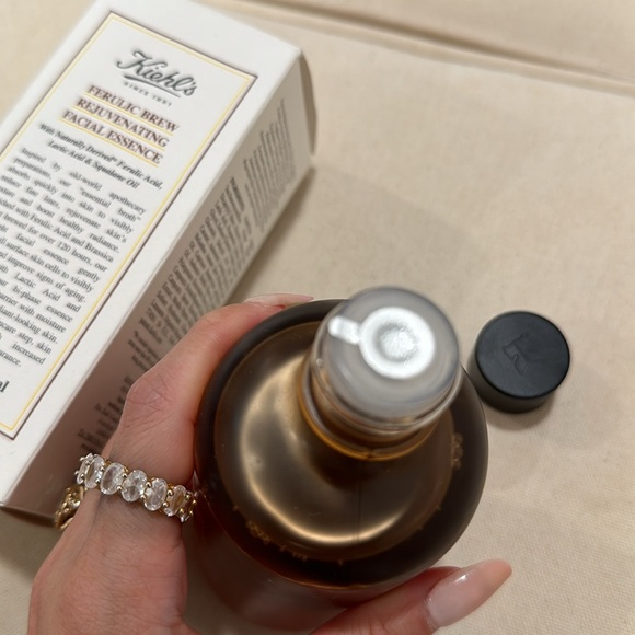 Kiehl’s ferulic brew rejuvenating facial essence toner 200ml - Picture 3 of 4
